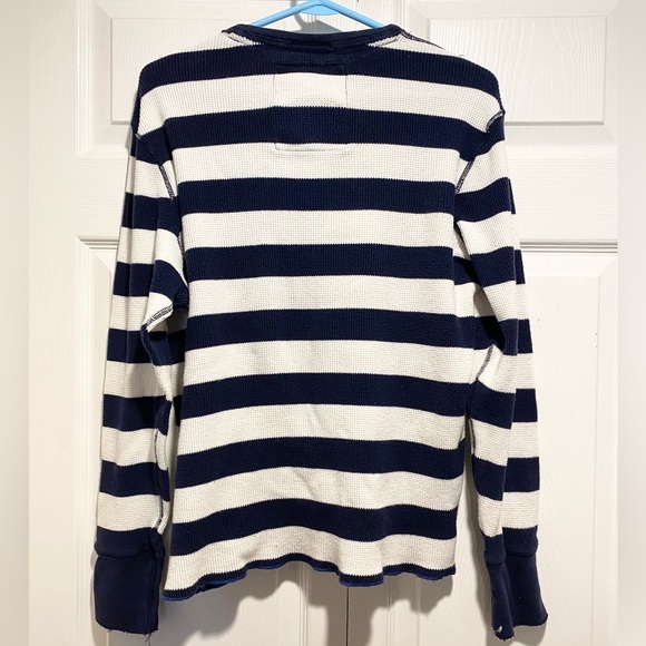 ⭐️ American Eagle Outfitters Striped Shirt - Picture 3 of 4